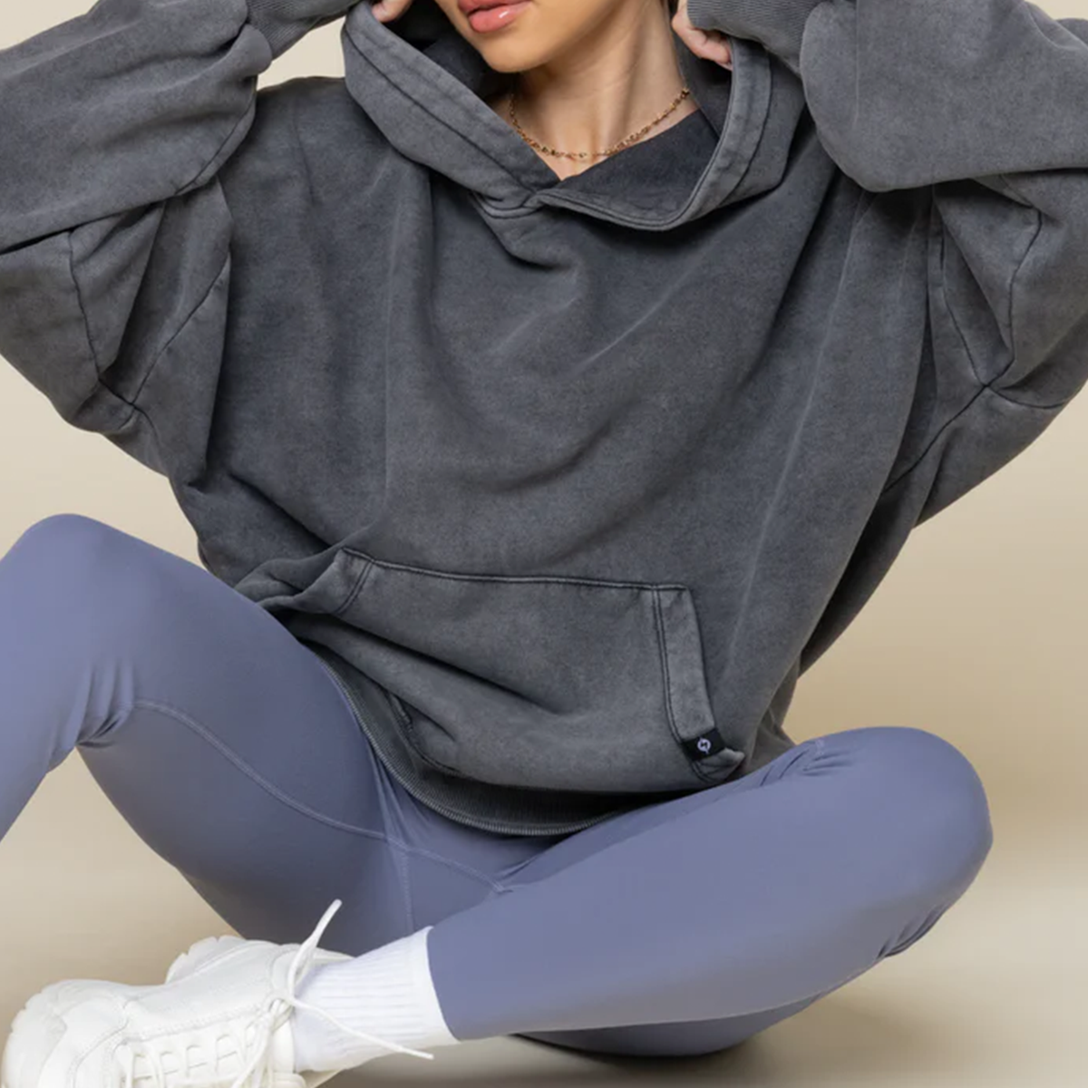 Hoodies & Sweatshirts